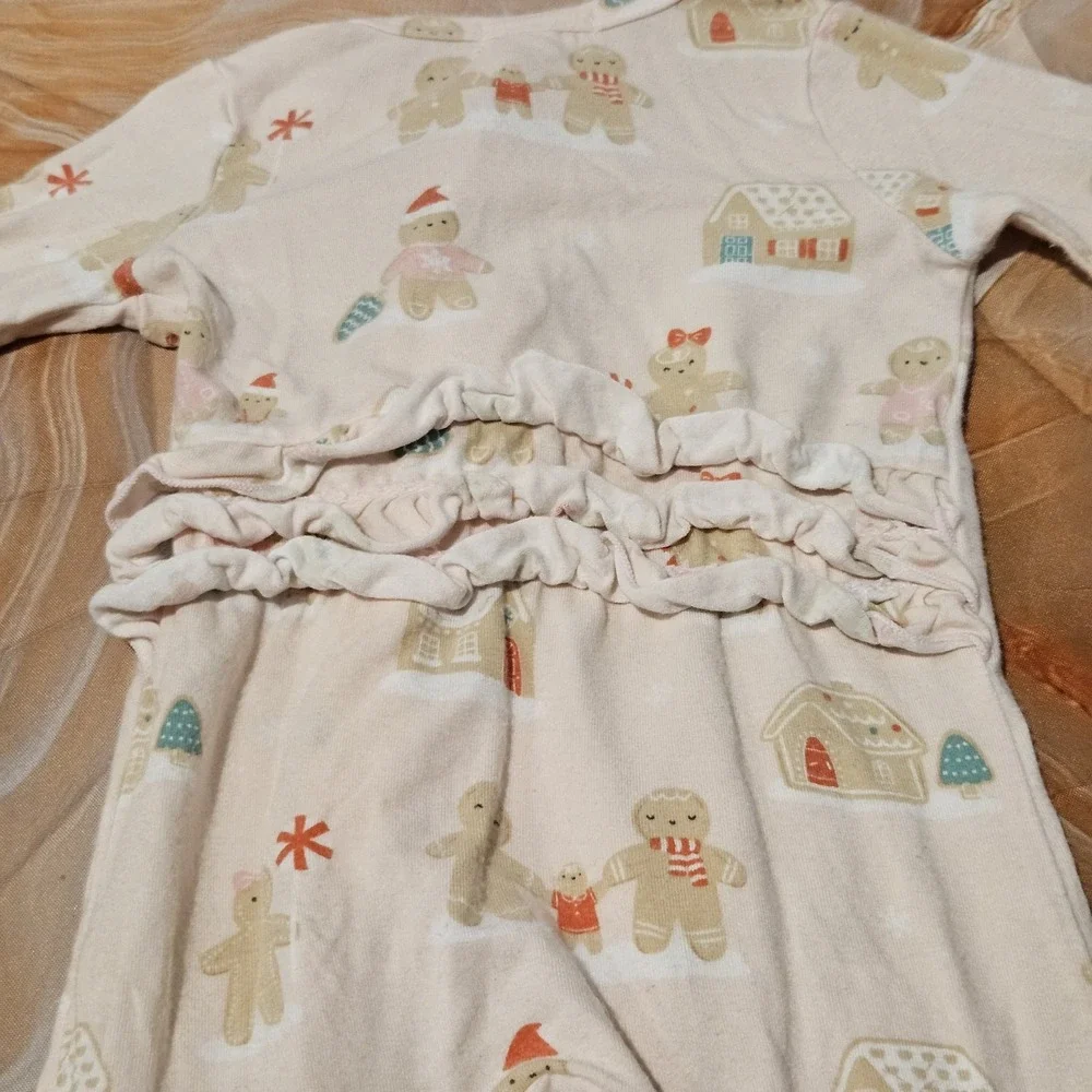 Angel Dear Gingerbread Christmas Ruffle Footie Sleeper 3-6M Bamboo